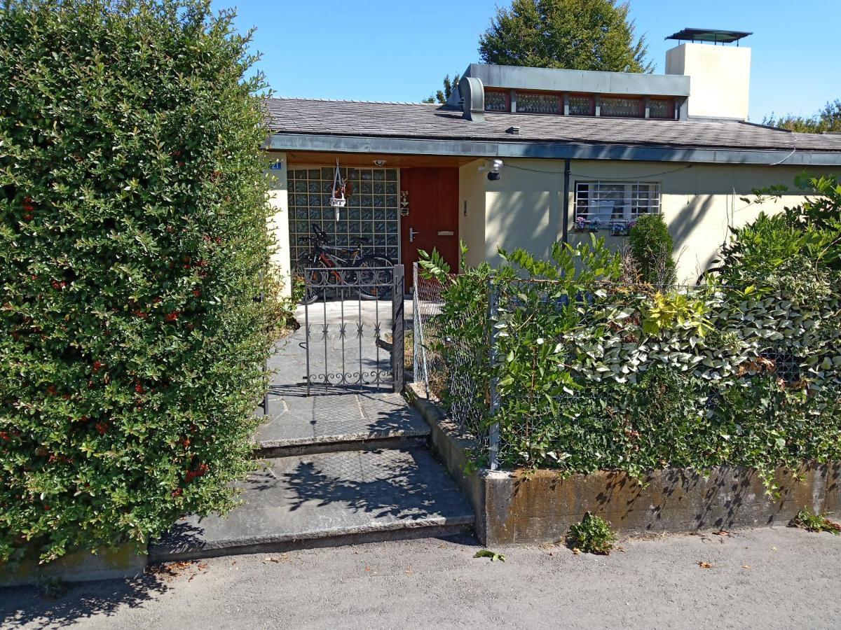 Le Yanis Lausanne